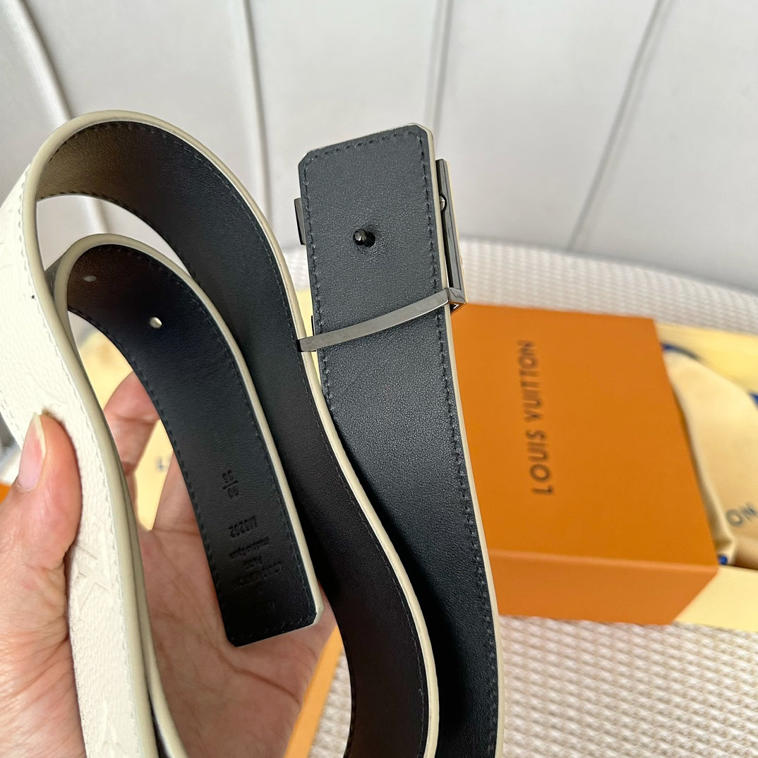 14E133PDE Stylish High quality belt With full package