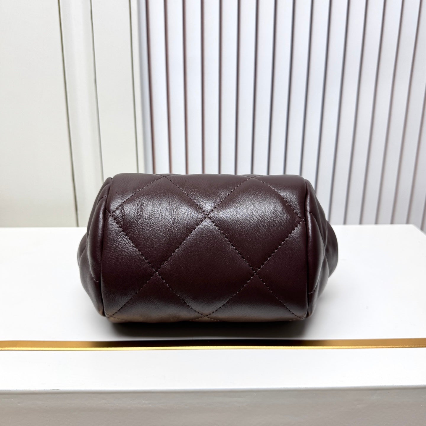 15RC49BDE Stylish leather bag