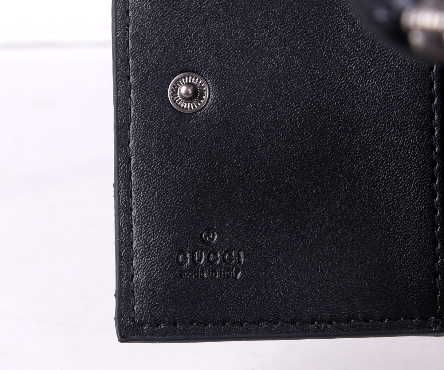 165NB117BDE Stylish leather bag