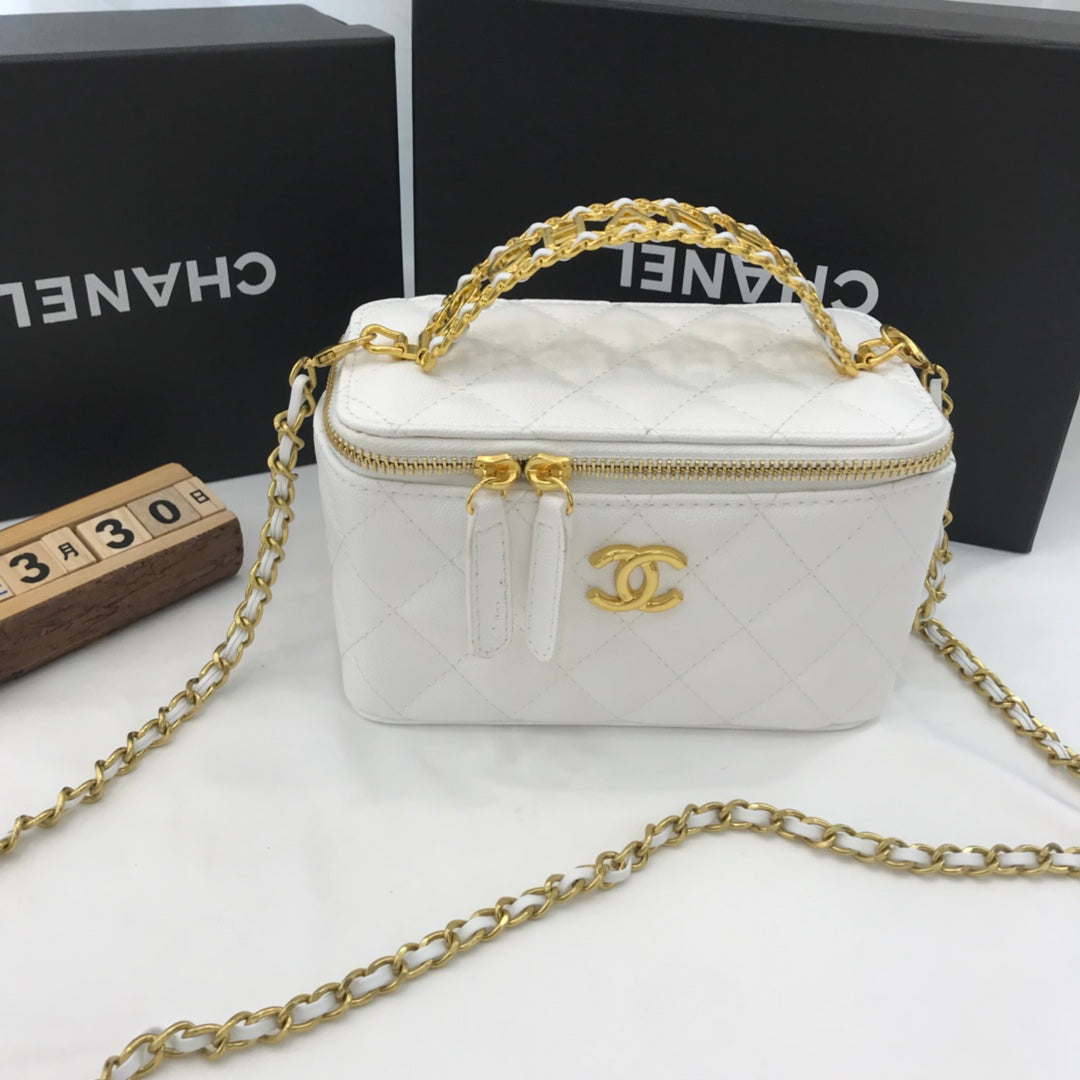 155XC28BDE Stylish leather bag