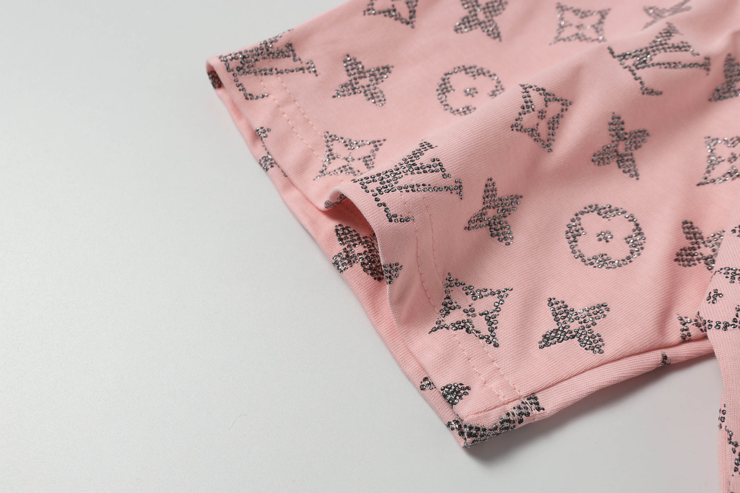 145RE152UDE Stylish T-shirt