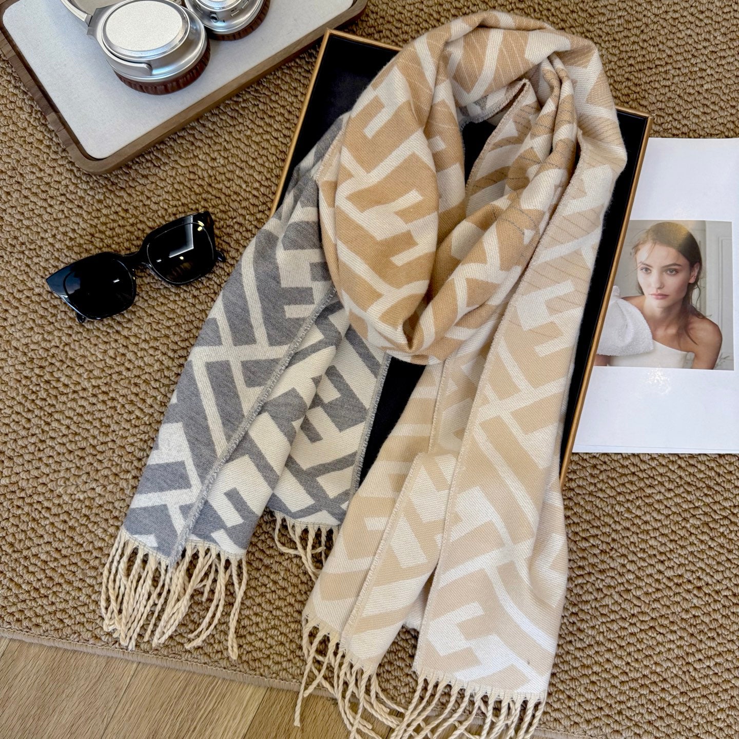 175RF39WDE Stylish Winter Scarves