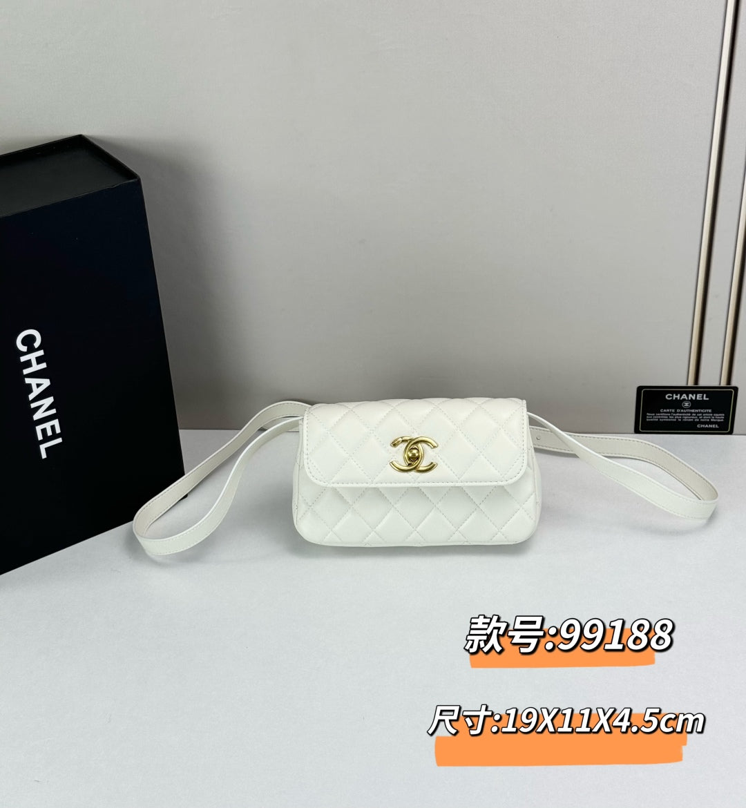 15RC61BDE Stylish leather bag