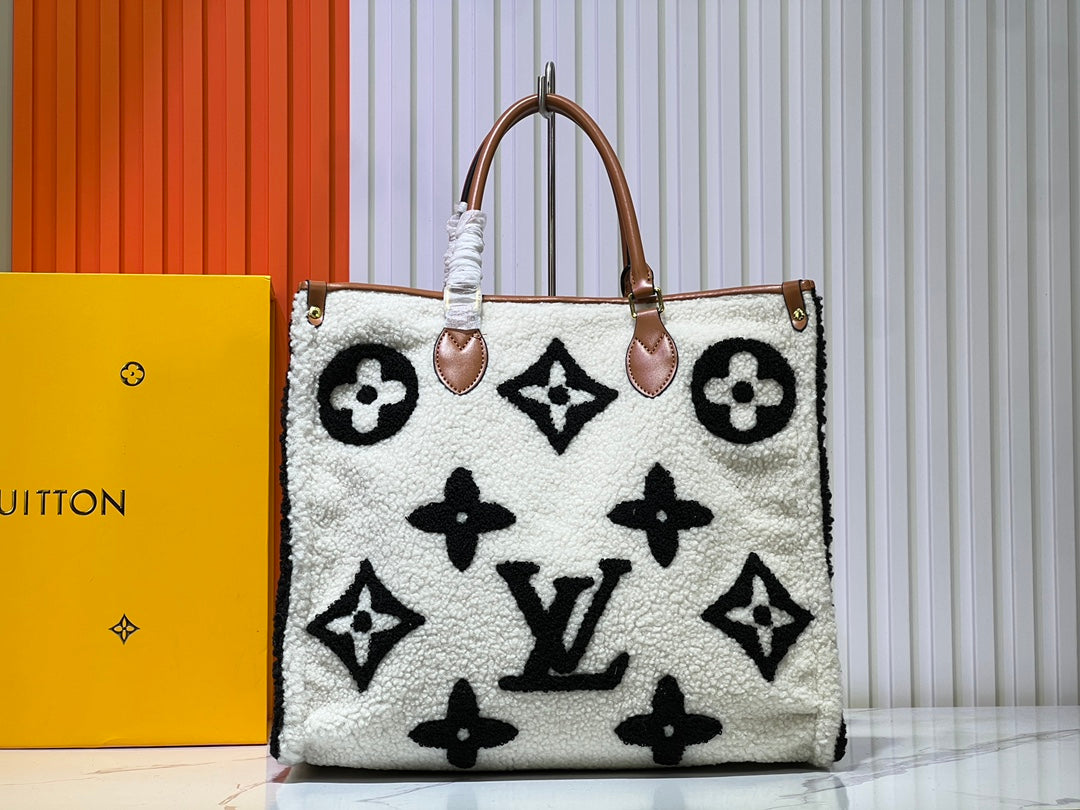 15RE41BDE Stylish bag