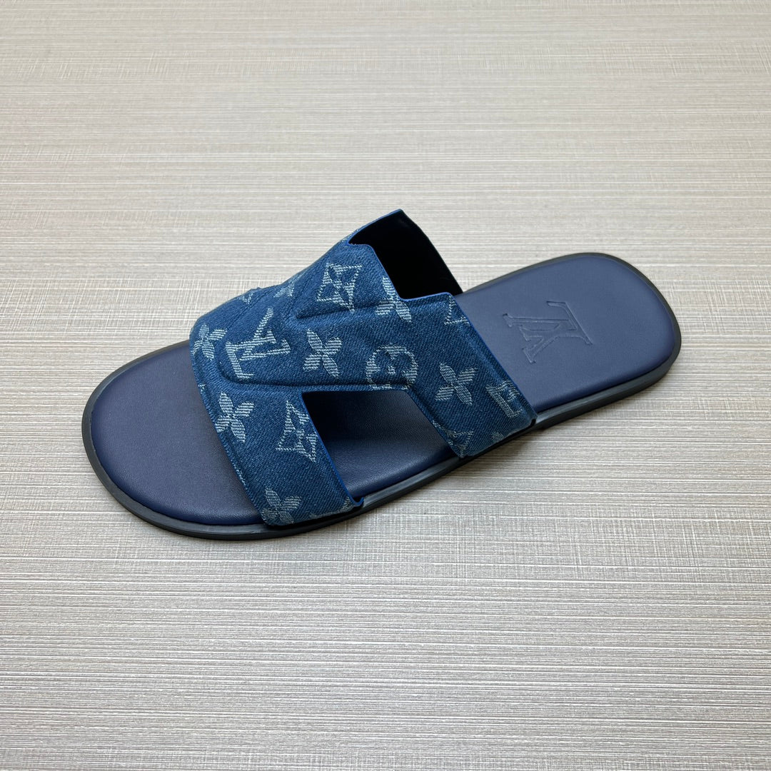 54E109ZDE Stylish slippers