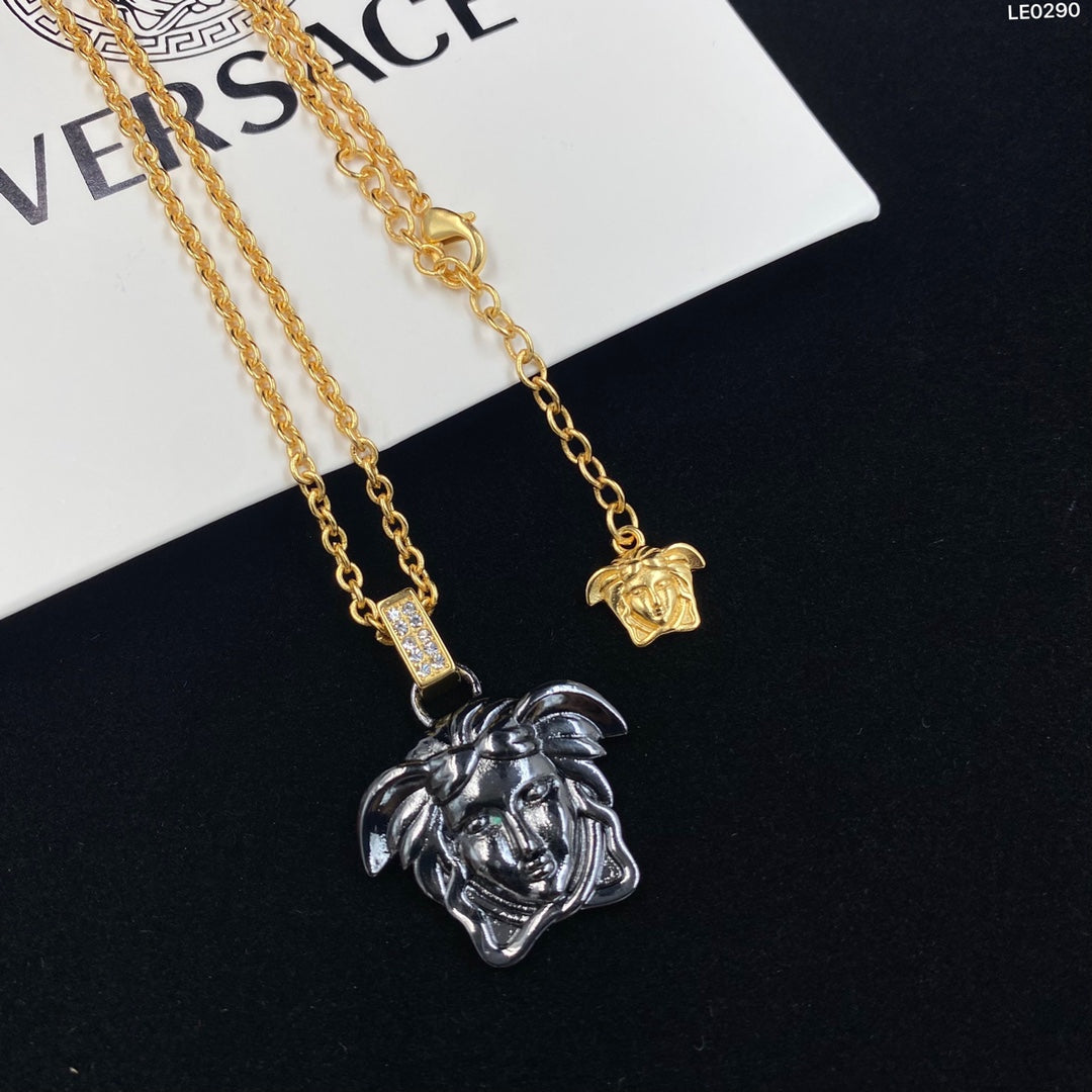 175RV69XDE Stylish Necklace