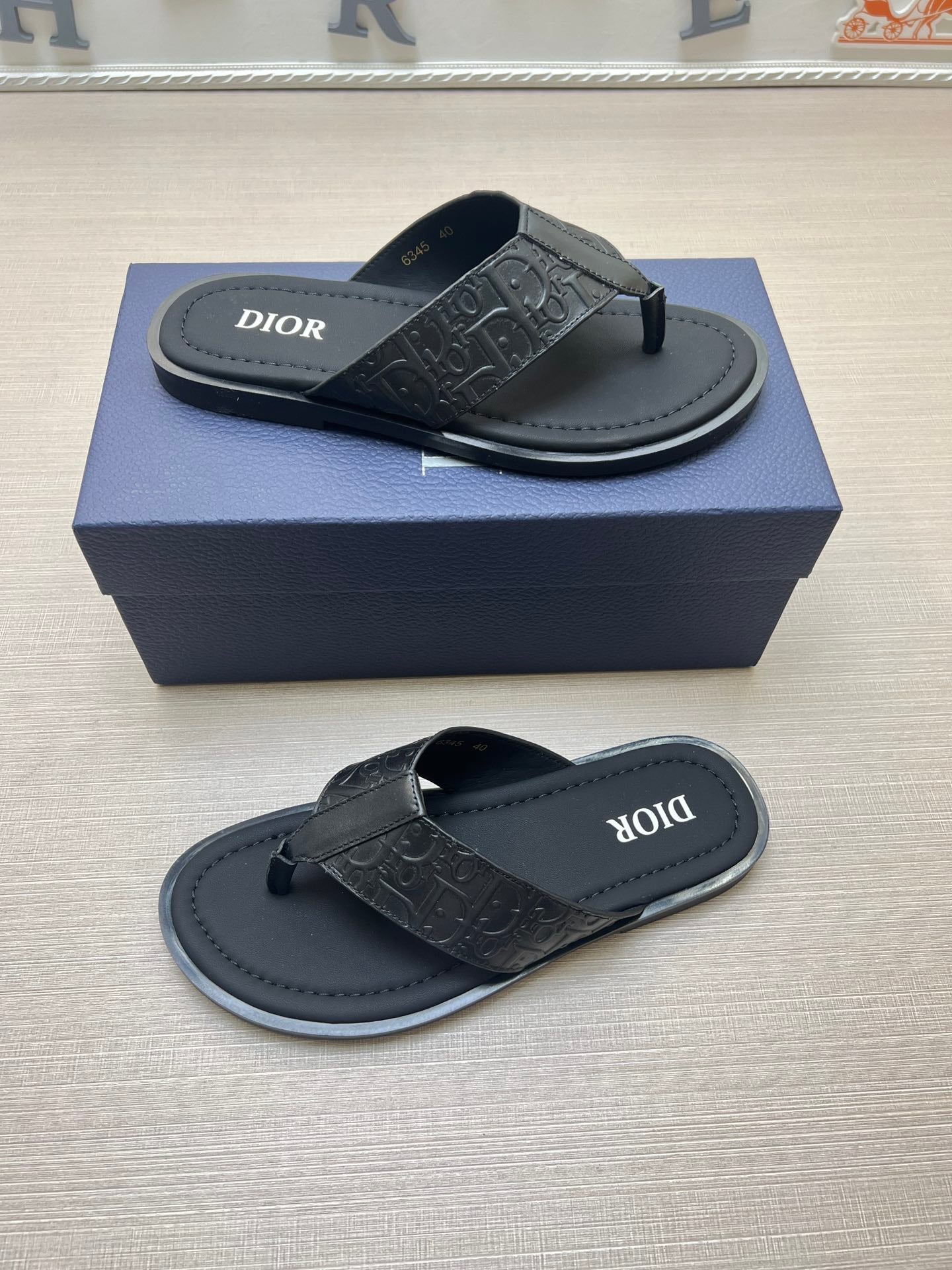 54D80ZDE Stylish slippers