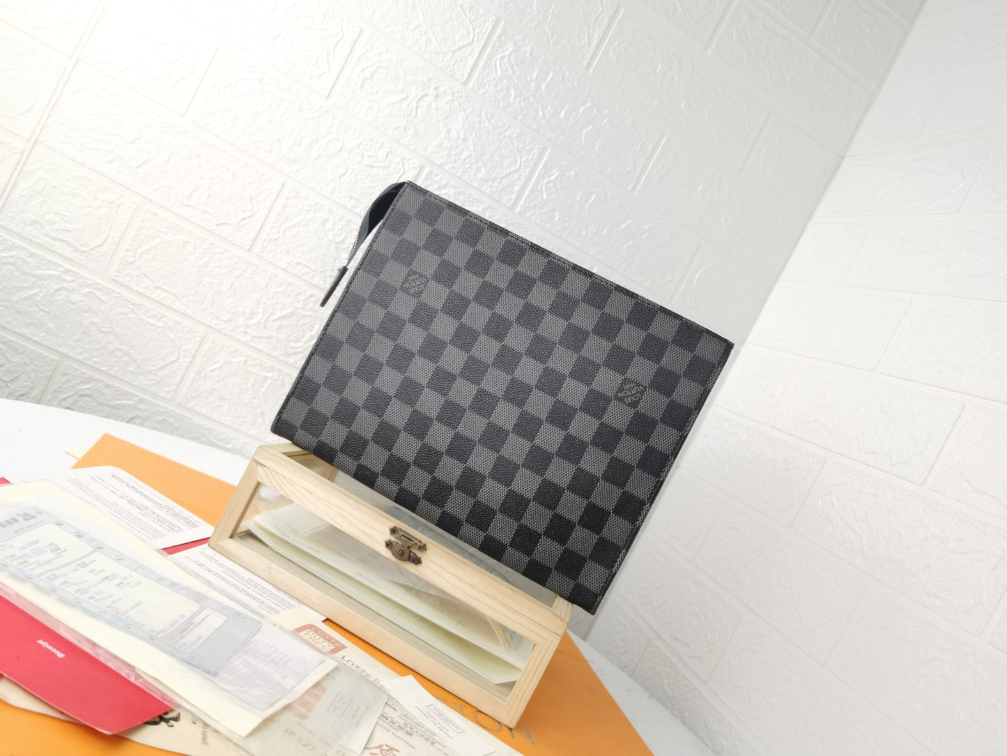 1XE392BDE Stylish leather bag
