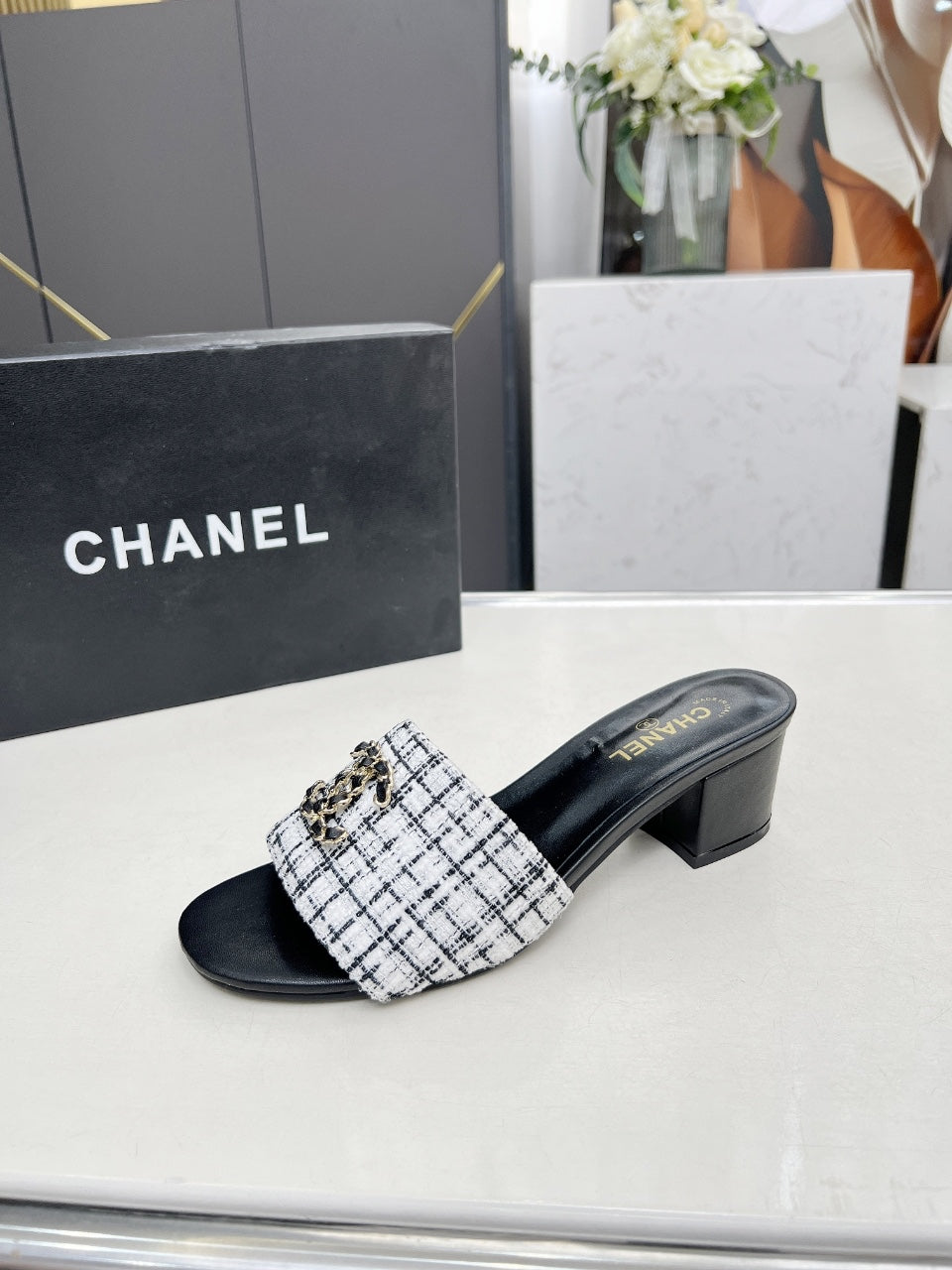 255QB30ZDE Stylish leather shoes