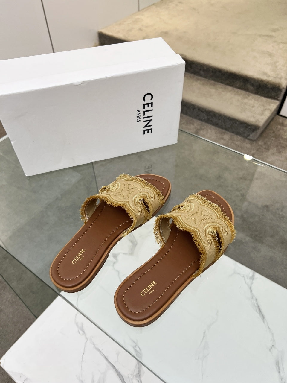 255QA25ZDE Stylish leather shoes