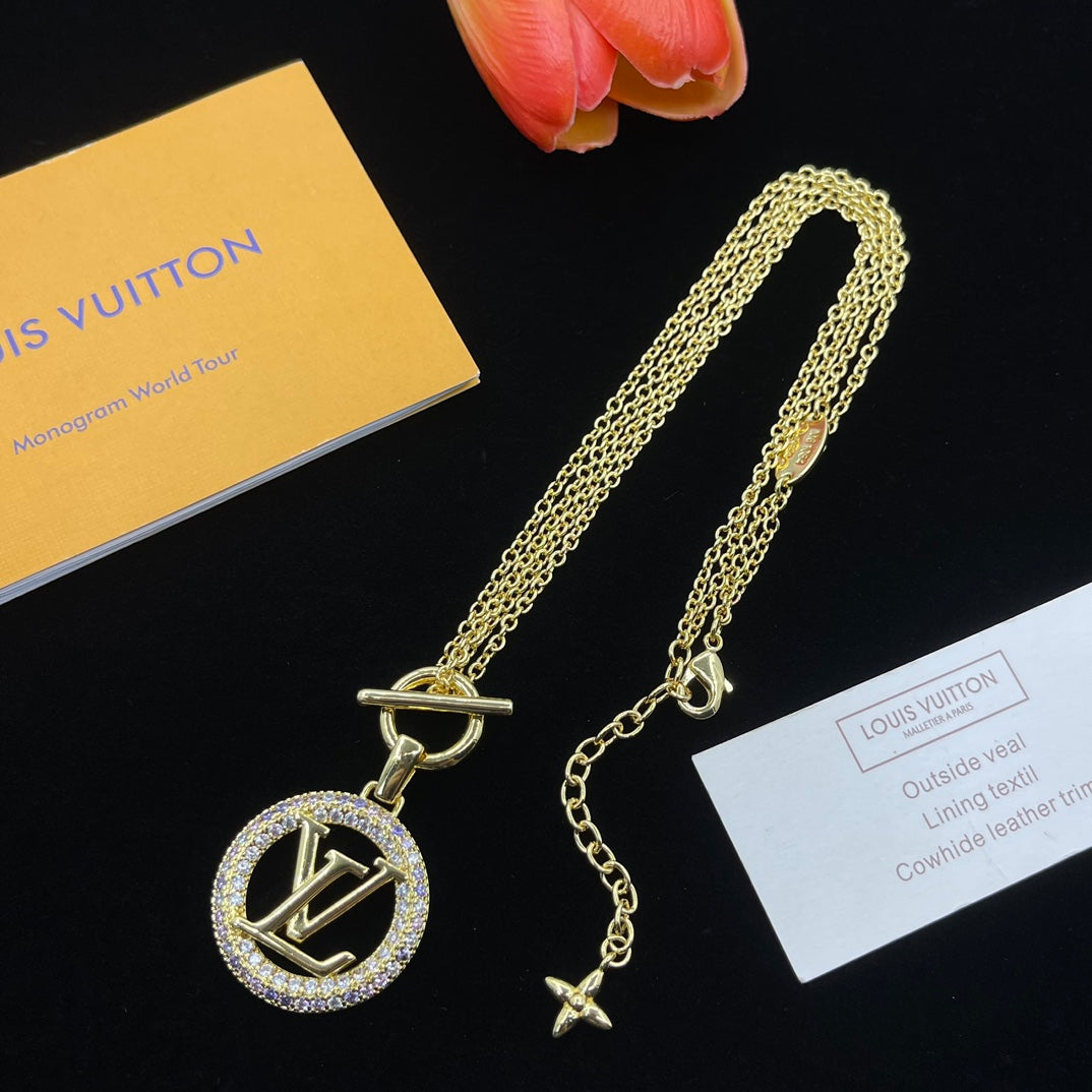 14E1097XDE Stylish Necklaces