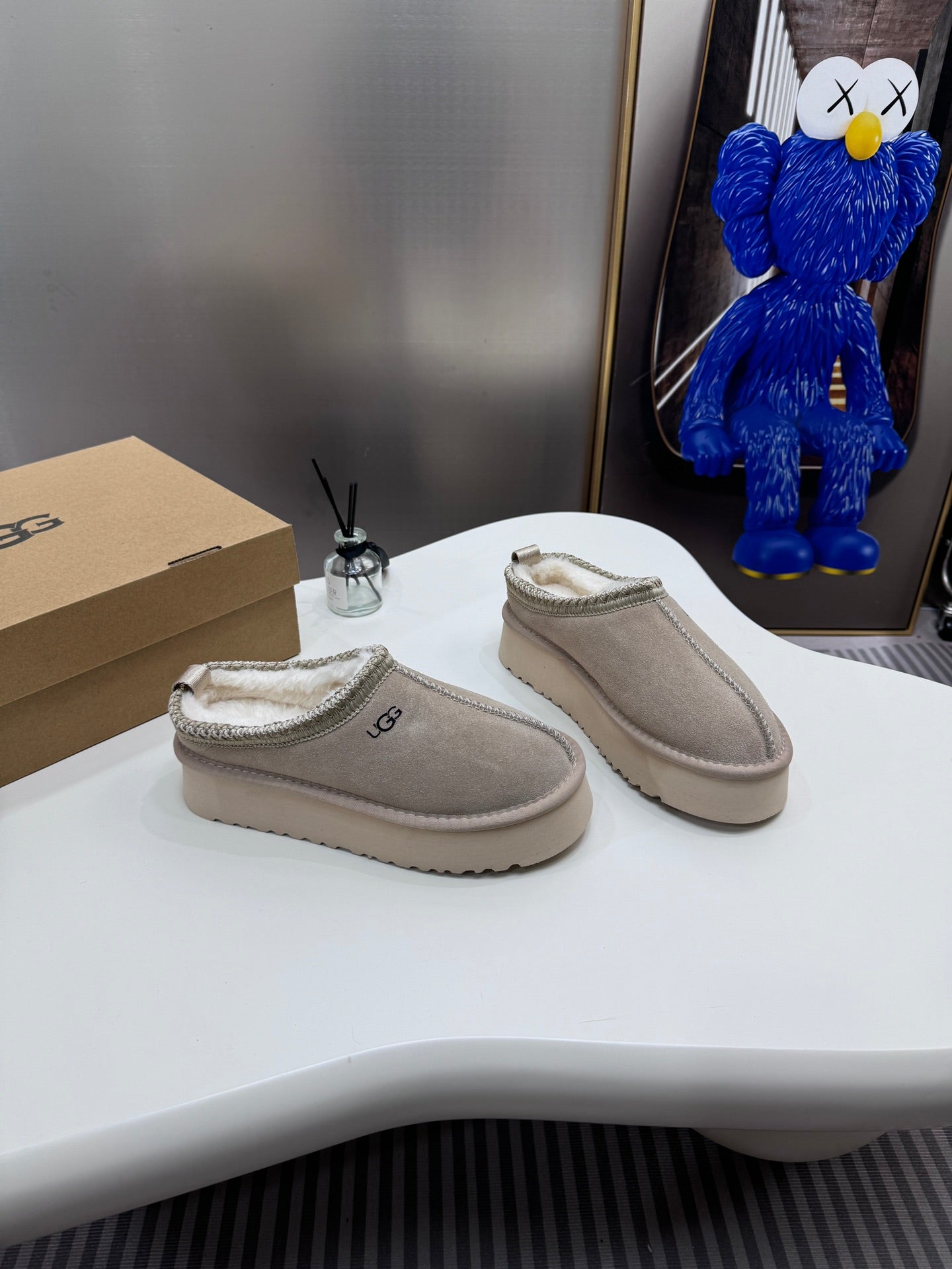 1LU13ZDE Stylish snow boots