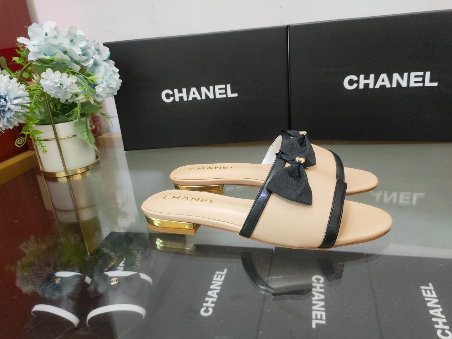 14C31ZDE Stylish slippers