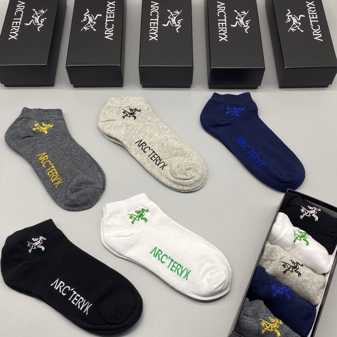 235QA43SDE Stylish socks(5 pairs )