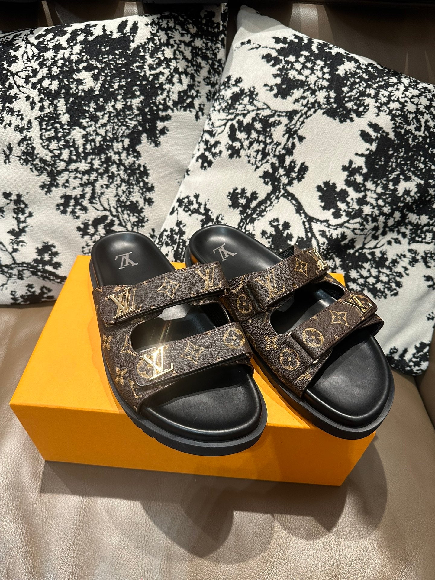 285ZE29ZDE Stylish leather Shoes