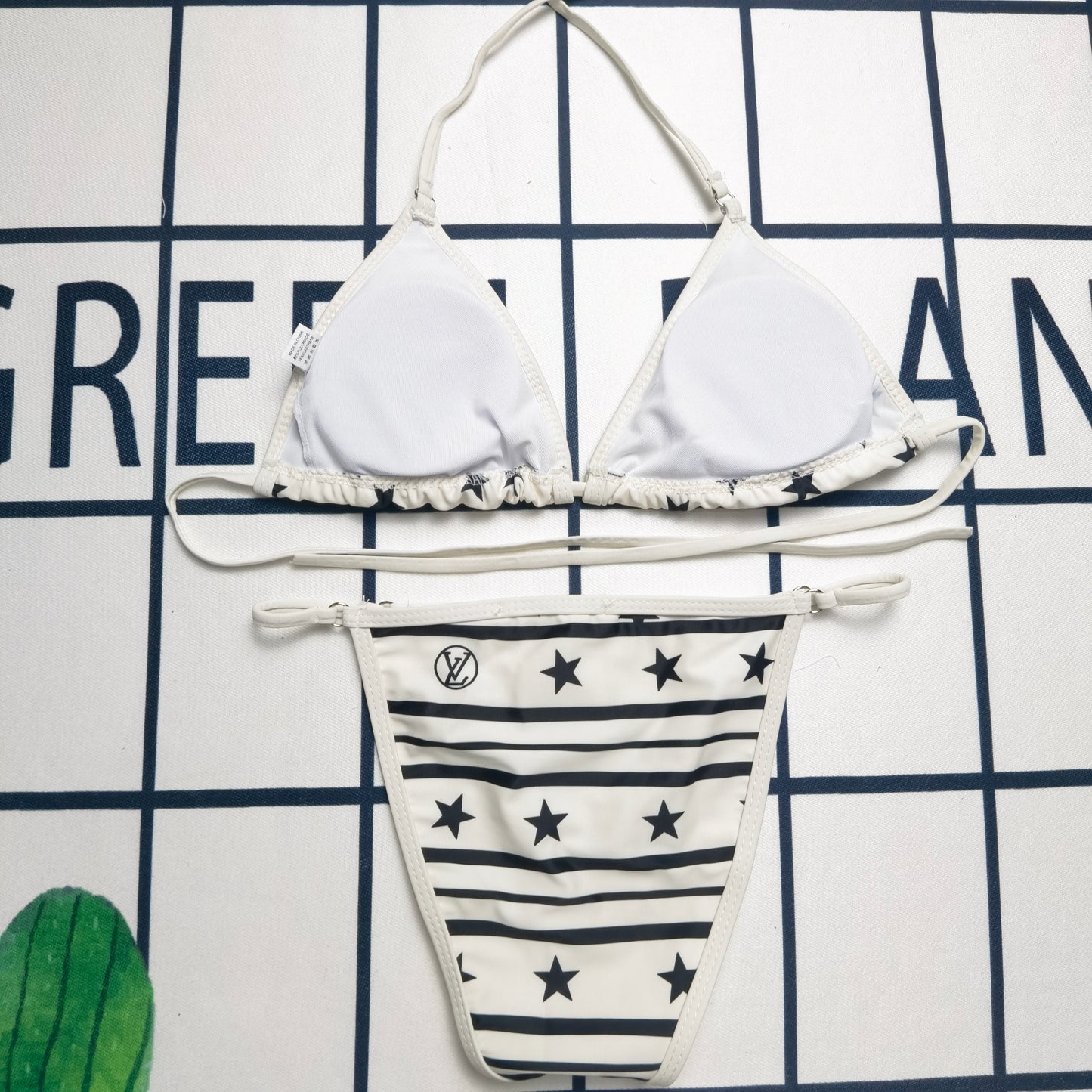 14E242YDE Stylish Bikini swimsuit