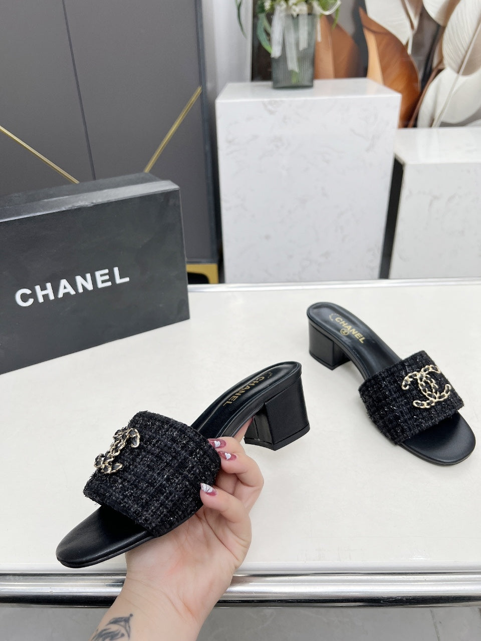 255QB30ZDE Stylish leather shoes