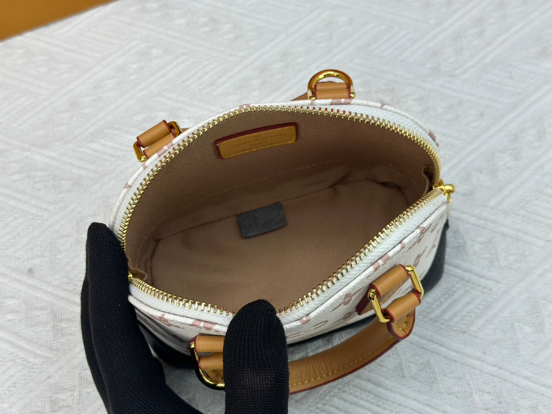 155XE20BDE Stylish leather bag
