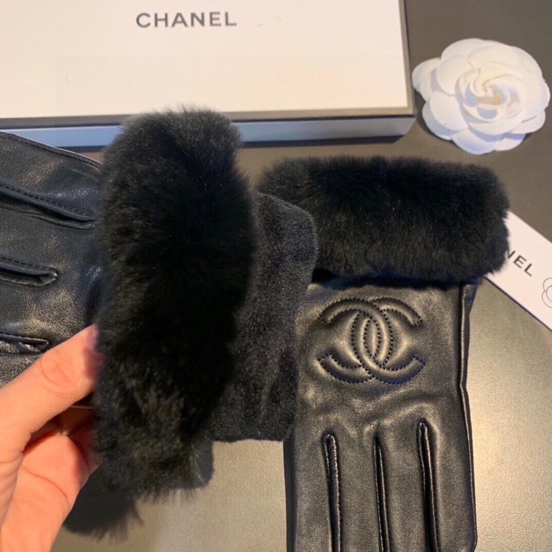 24C96SDE Stylish gloves