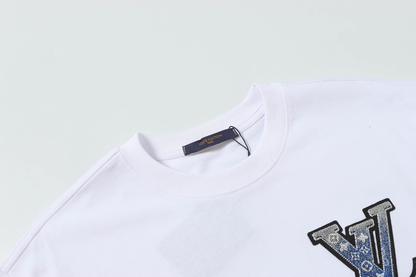 145RE166UDE Stylish T-shirt