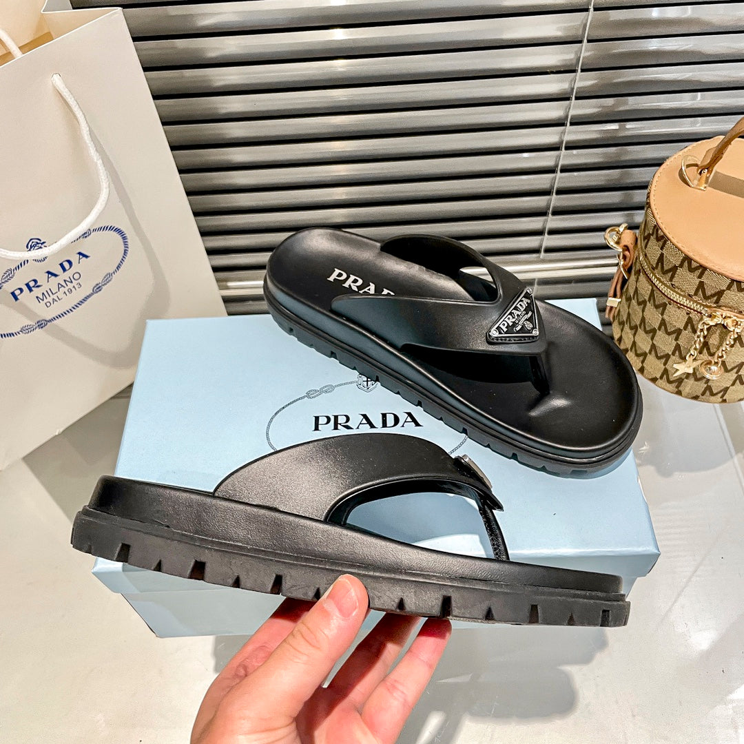 14PD181ZDE Stylish Slippers