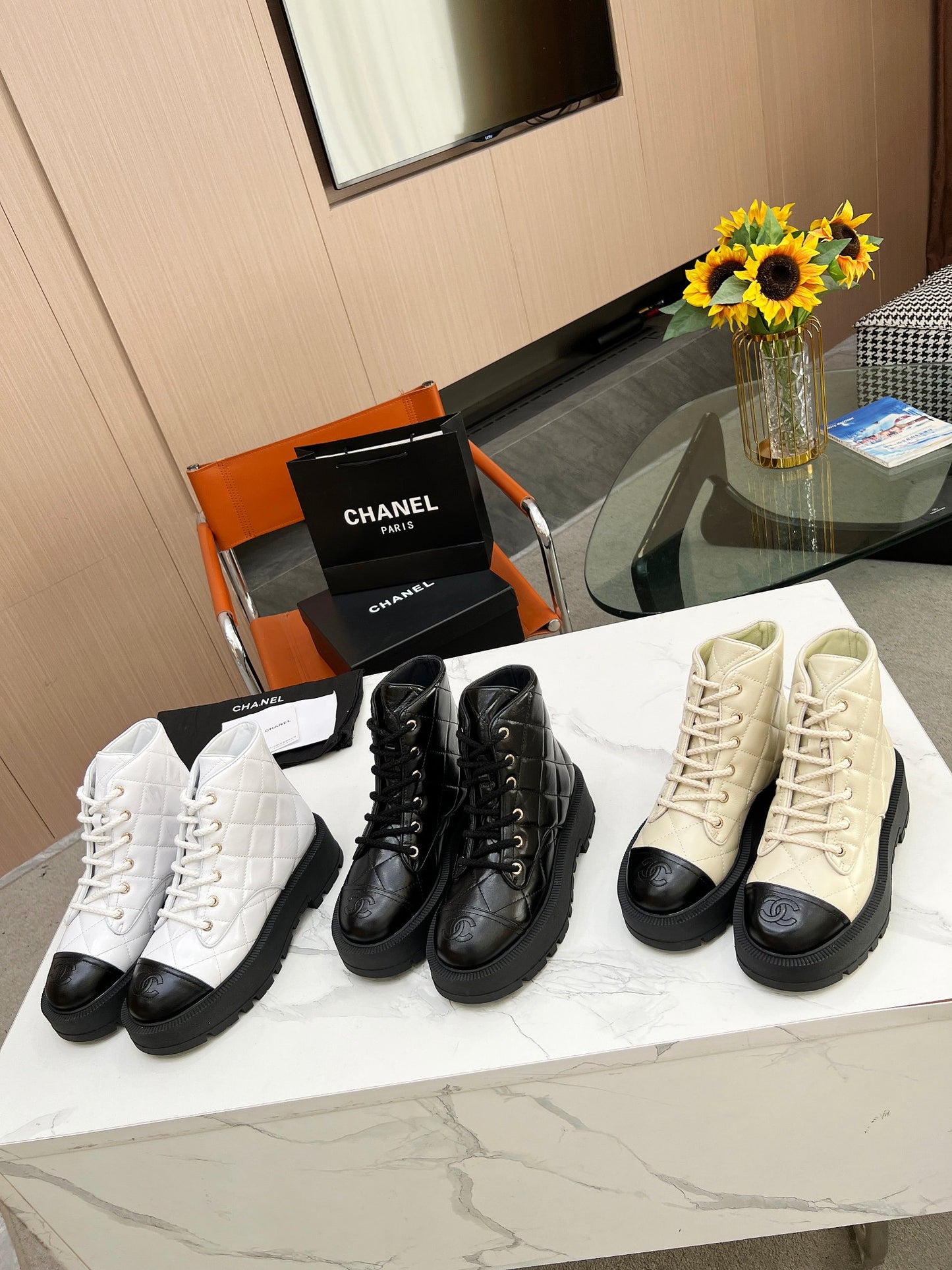 3LC4ZDE Stylish boots