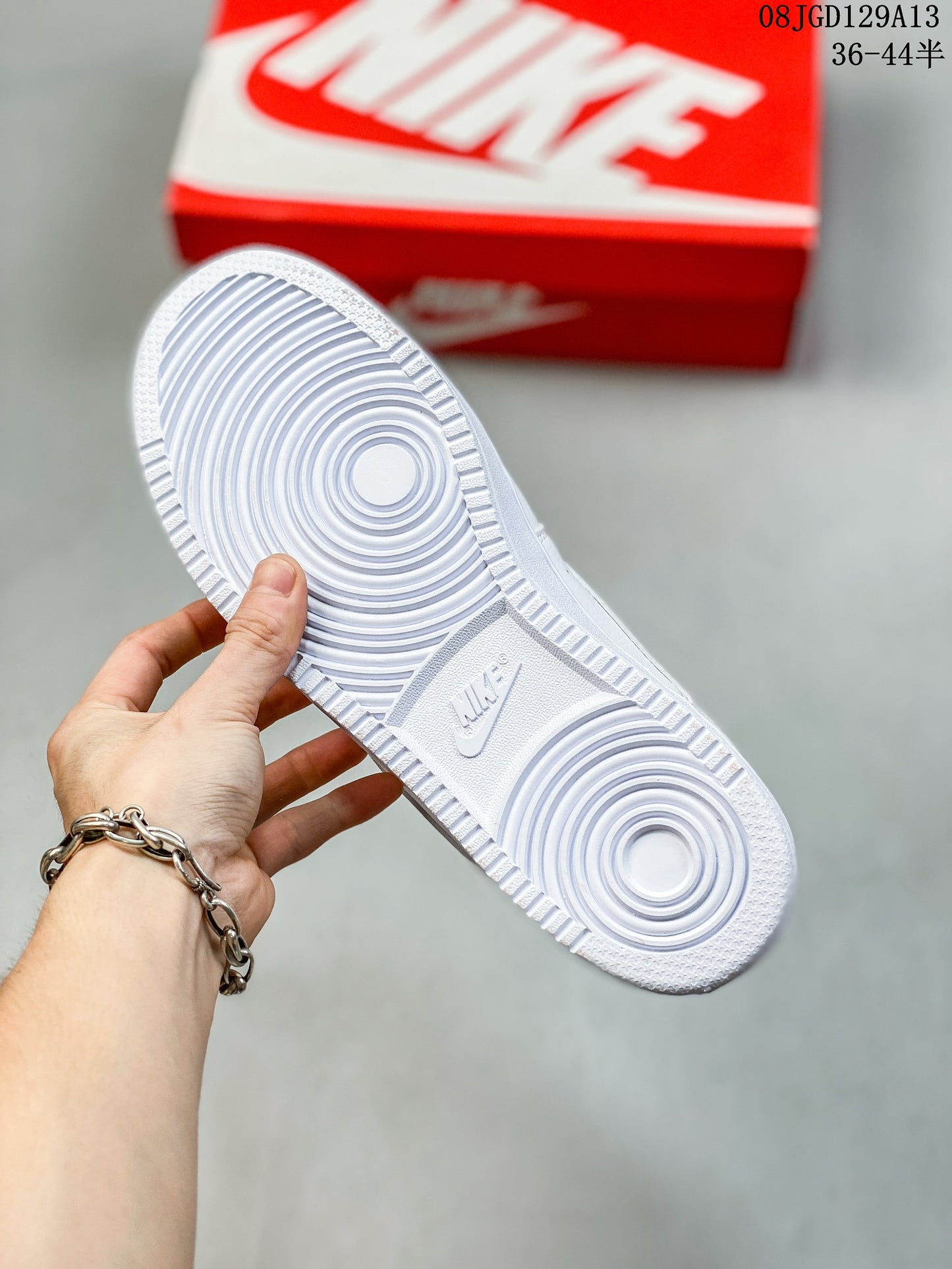 4YN41ZDE Stylish Sneakers (No Box, August-October Big Sale)