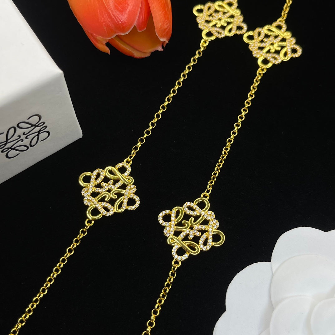 14A756KDE Stylish Earrings Bracelets Necklaces