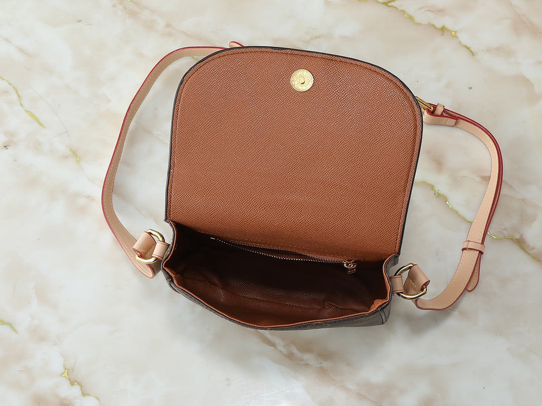 15RE19BDE Stylish leather bag
