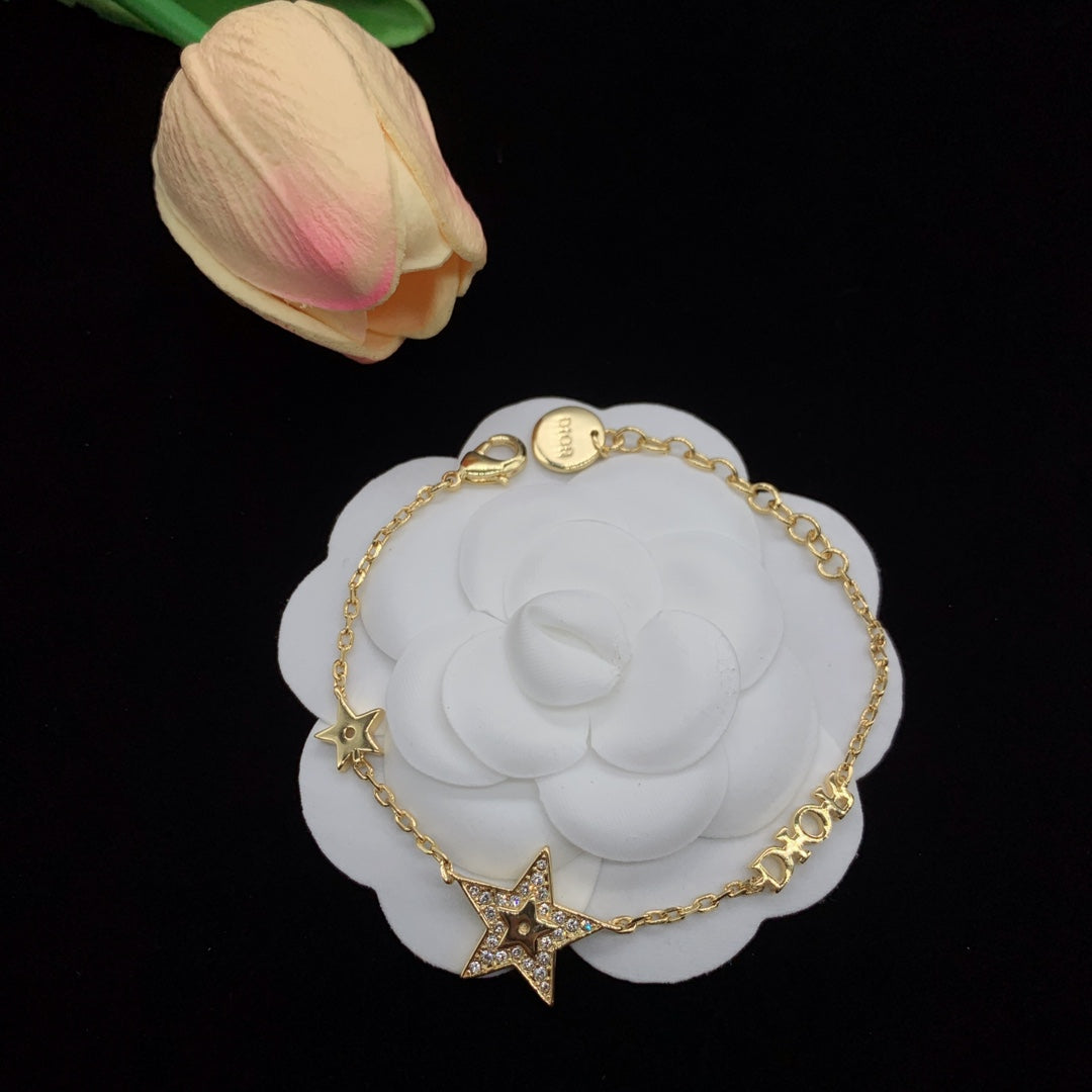 14D248XDE Stylish Rings Earring Bracelets Necklaces