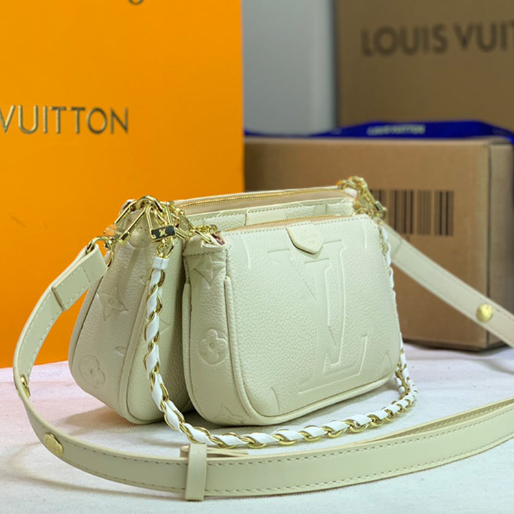 AE102BDE Stylish leather bag