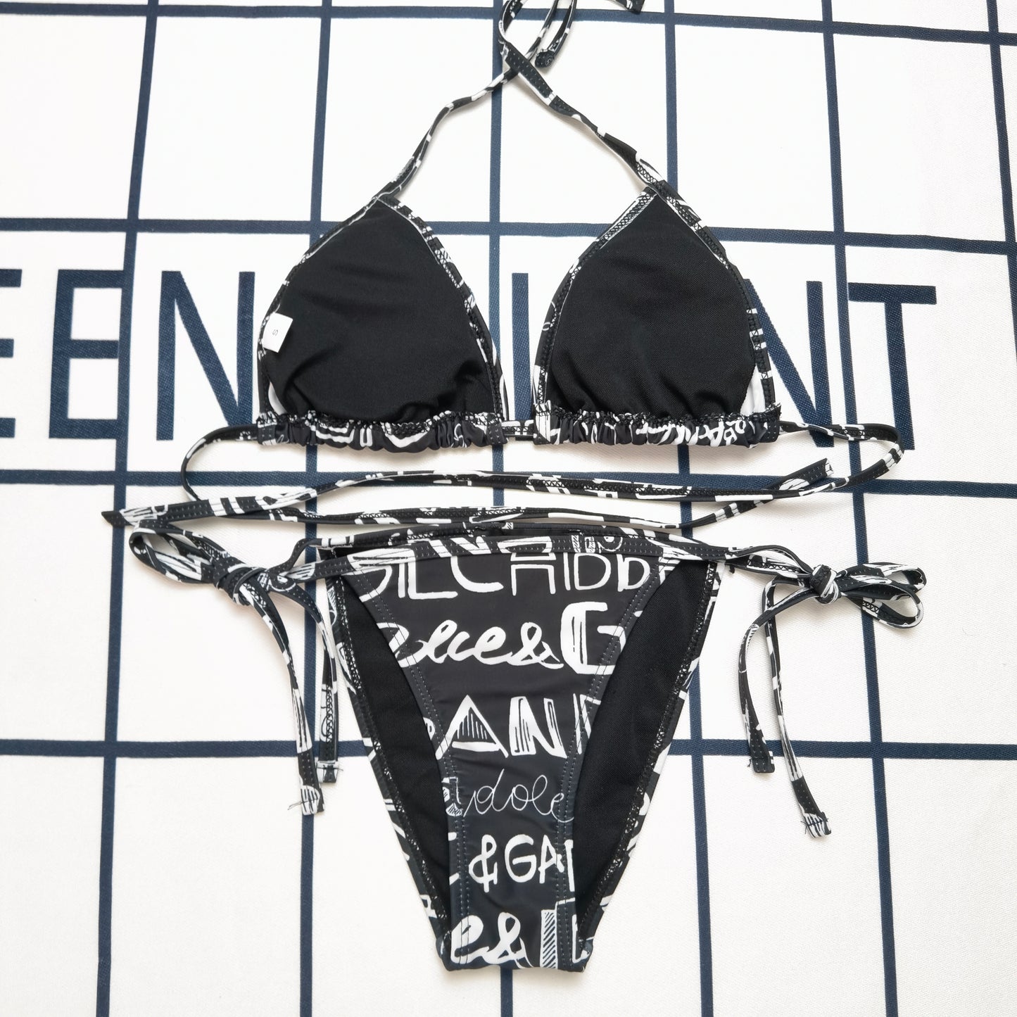 14A243YDE Stylish Bikini swimsuit