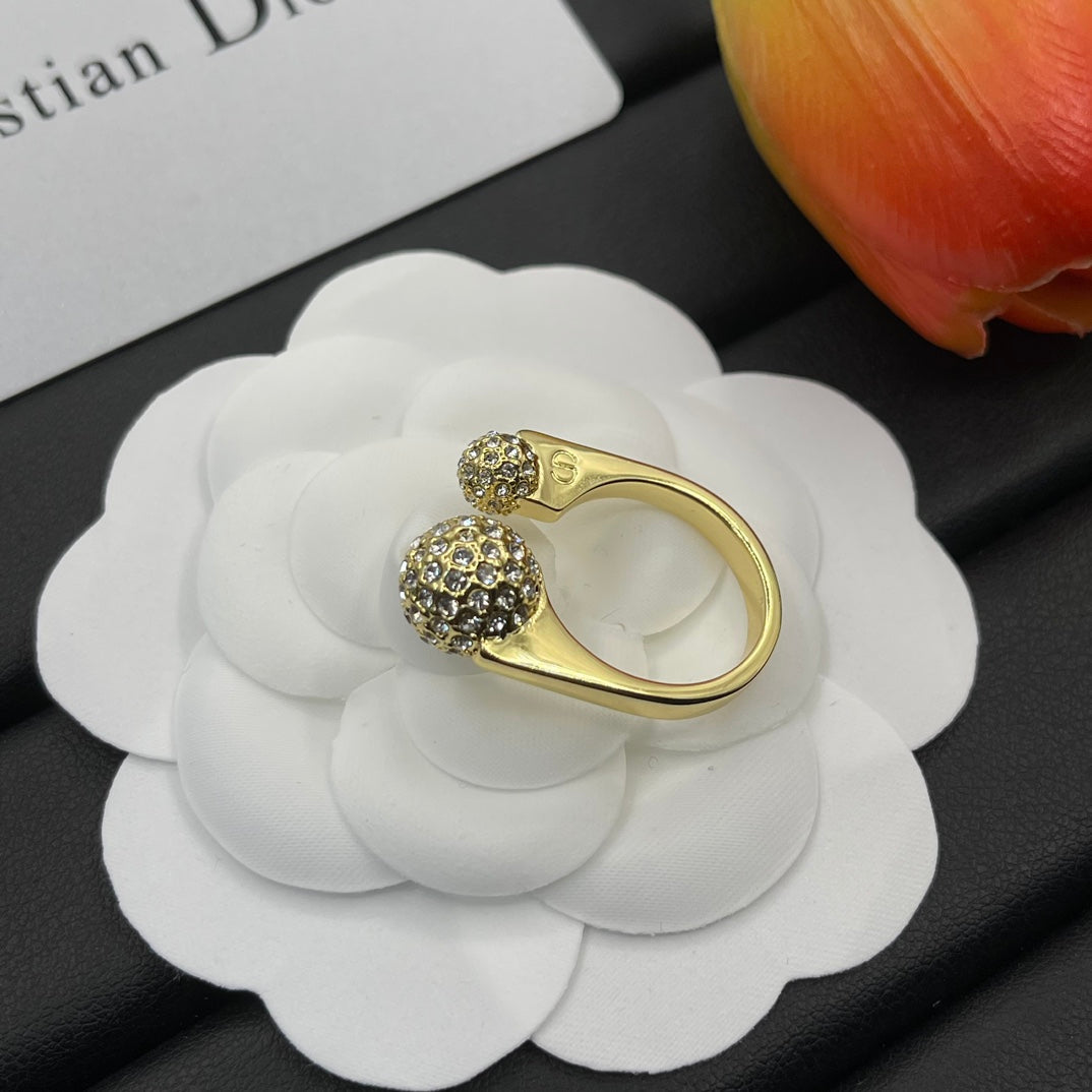 14D770JDE Stylish rings