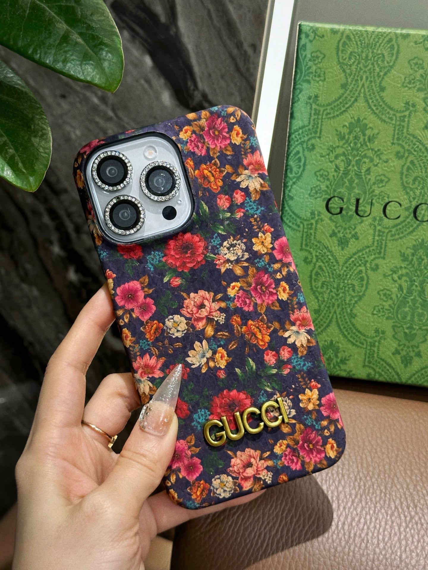 135RB195ADE Stylish Phone Case