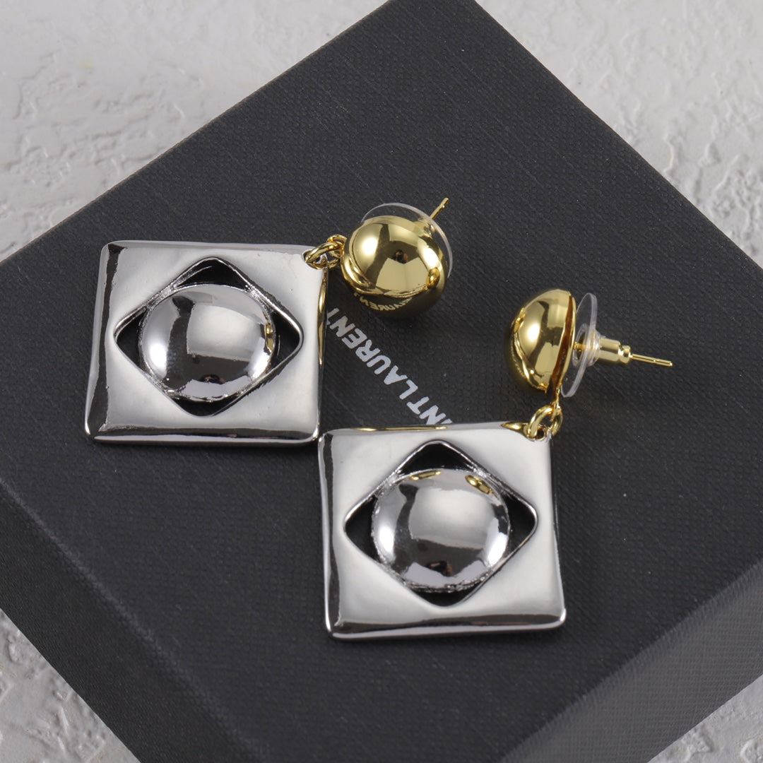 14SL832KDE Stylish Earrings