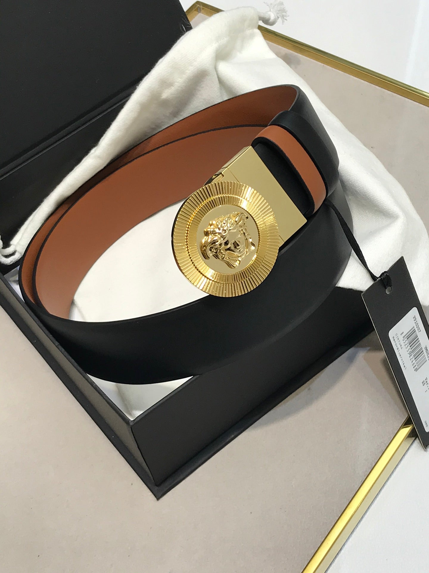 14V90PDE Stylish High quality belt With full package