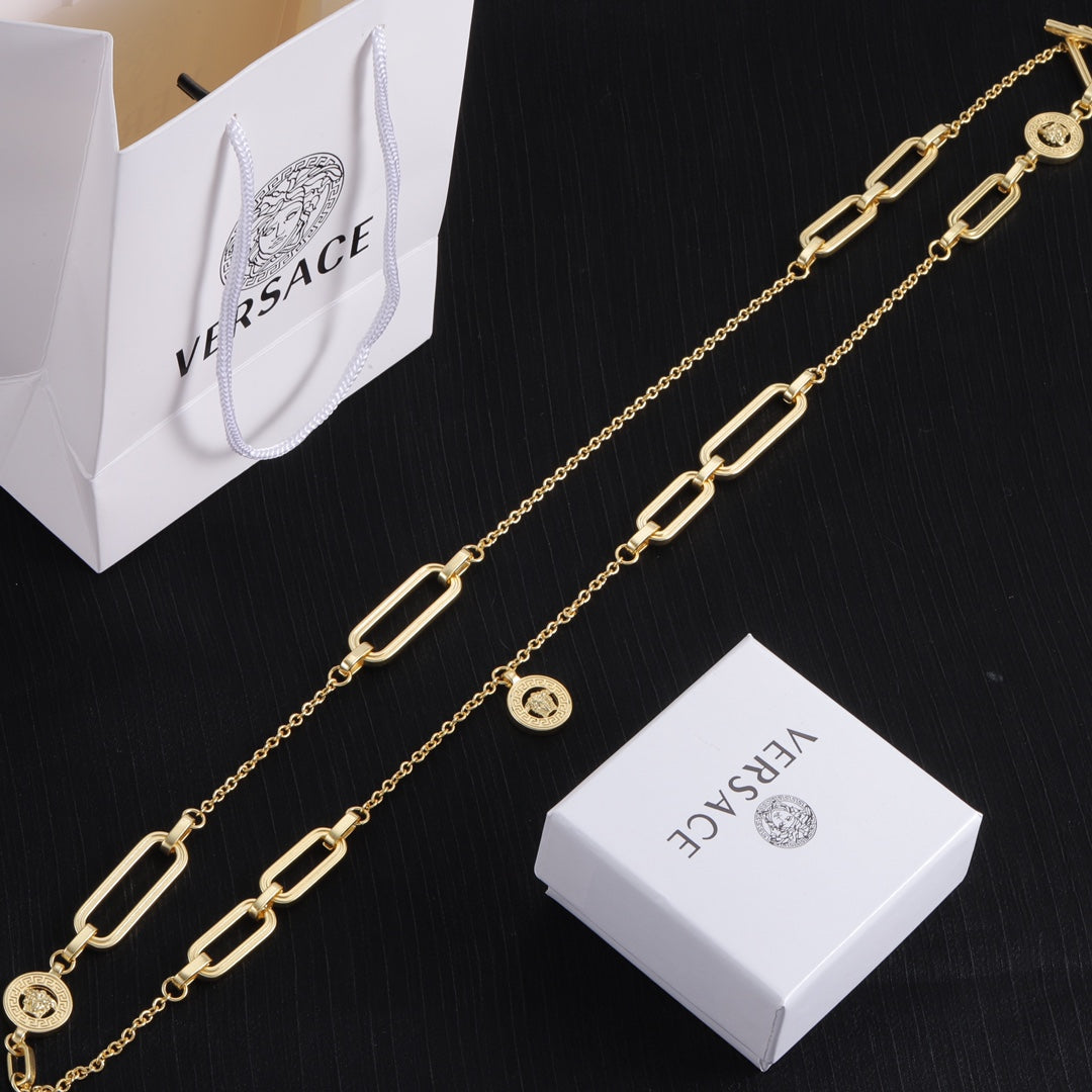 175RV86XDE Stylish Necklace