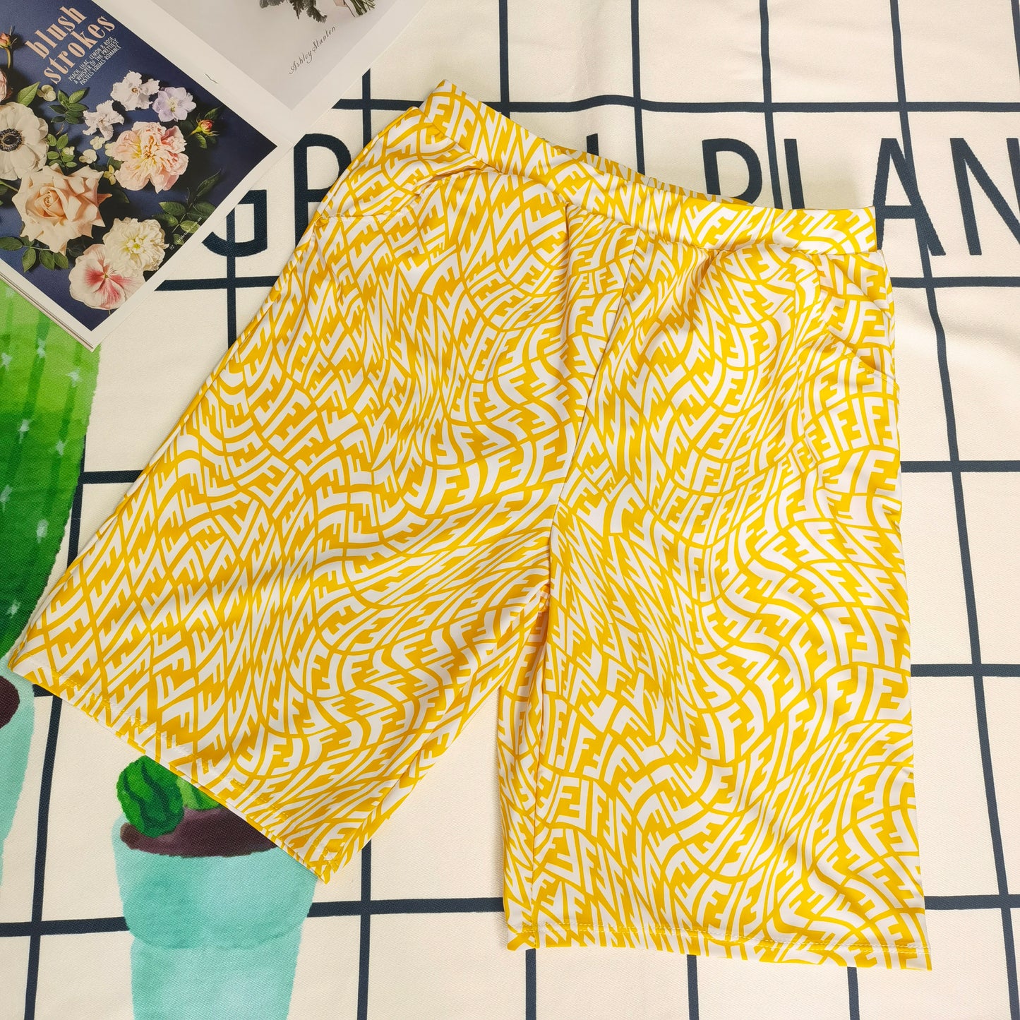 14F10YDE Stylish Men's trunks