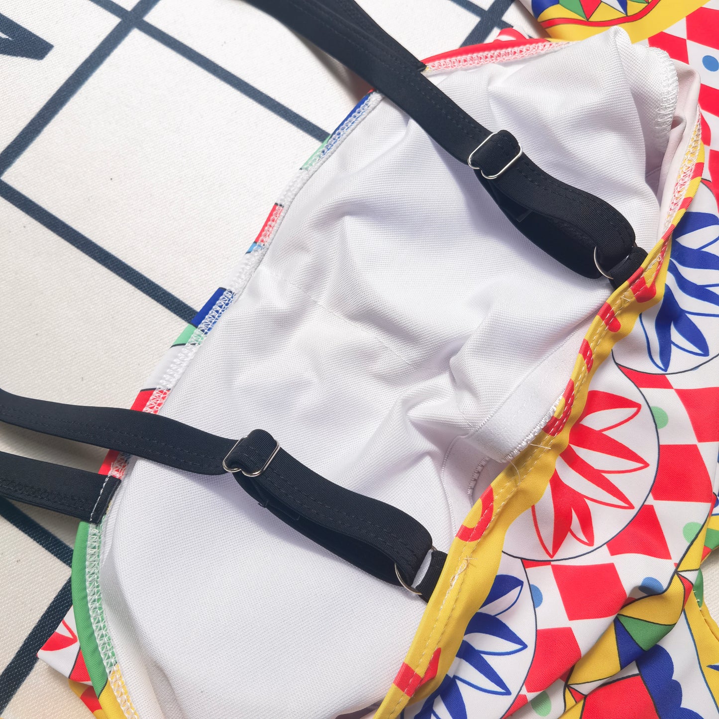 14A2YDE Stylish Long sleeve swimsuit