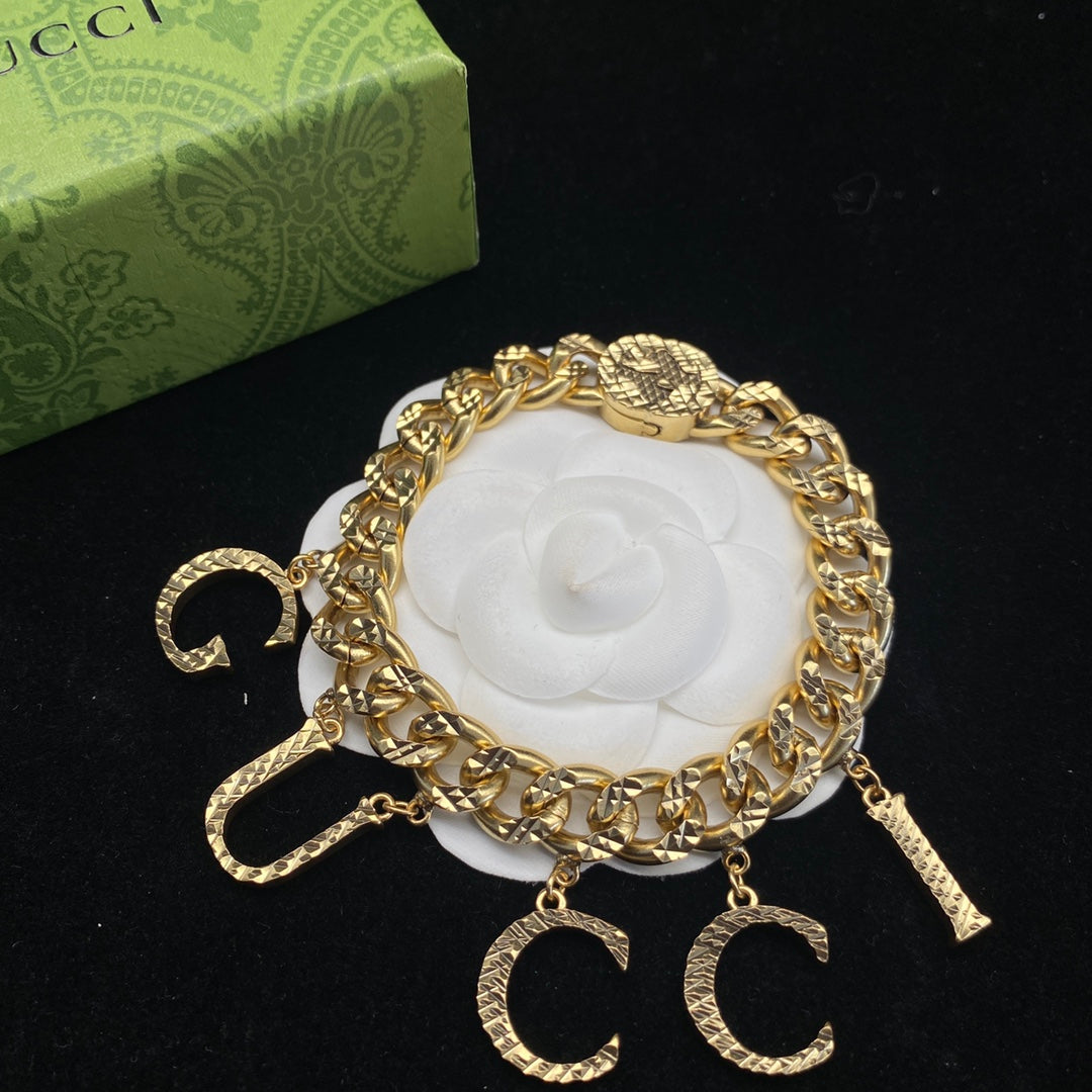 1B233XDE Stylish Bracelets