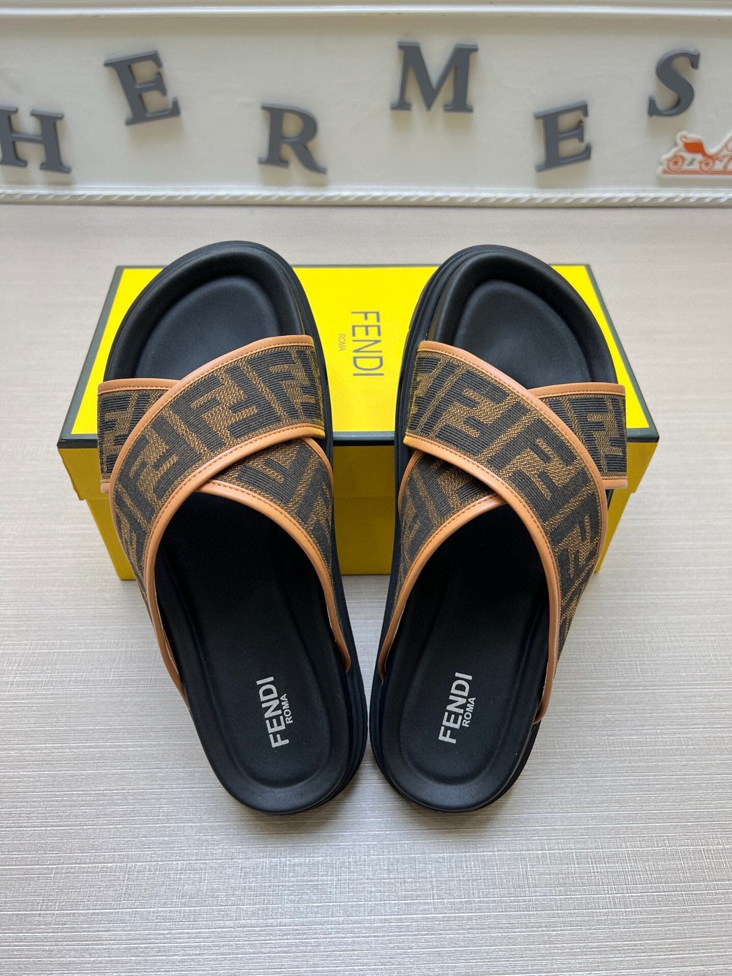 5LF224ZDE Stylish Slippers