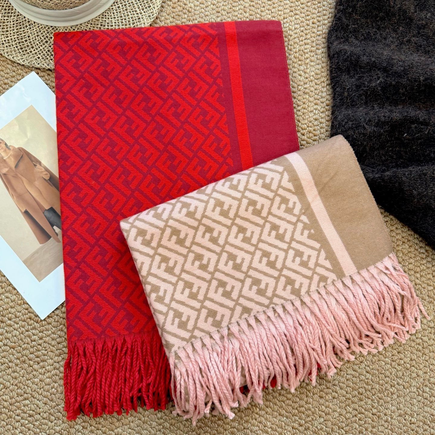 185ZF60WDE Stylish Winter Scarves