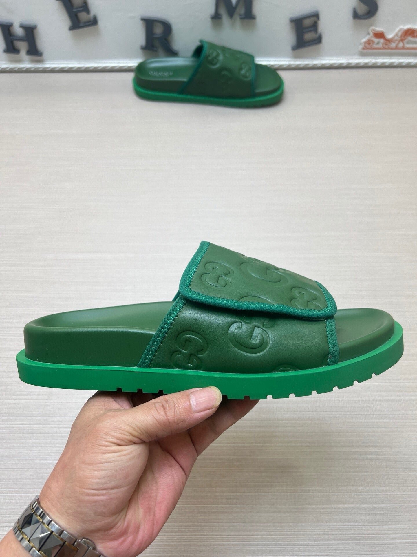 5LB230ZDE Stylish Slippers