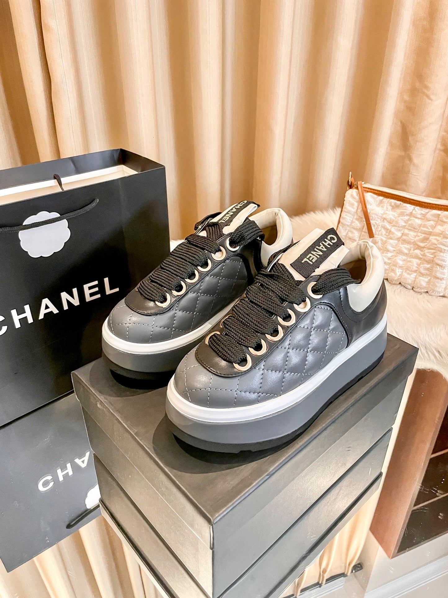 1JC20ZDE Stylish shoes