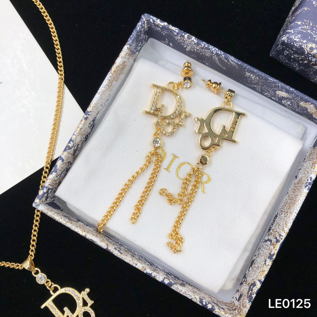 1YD51XDE Stylish Earrings Necklaces