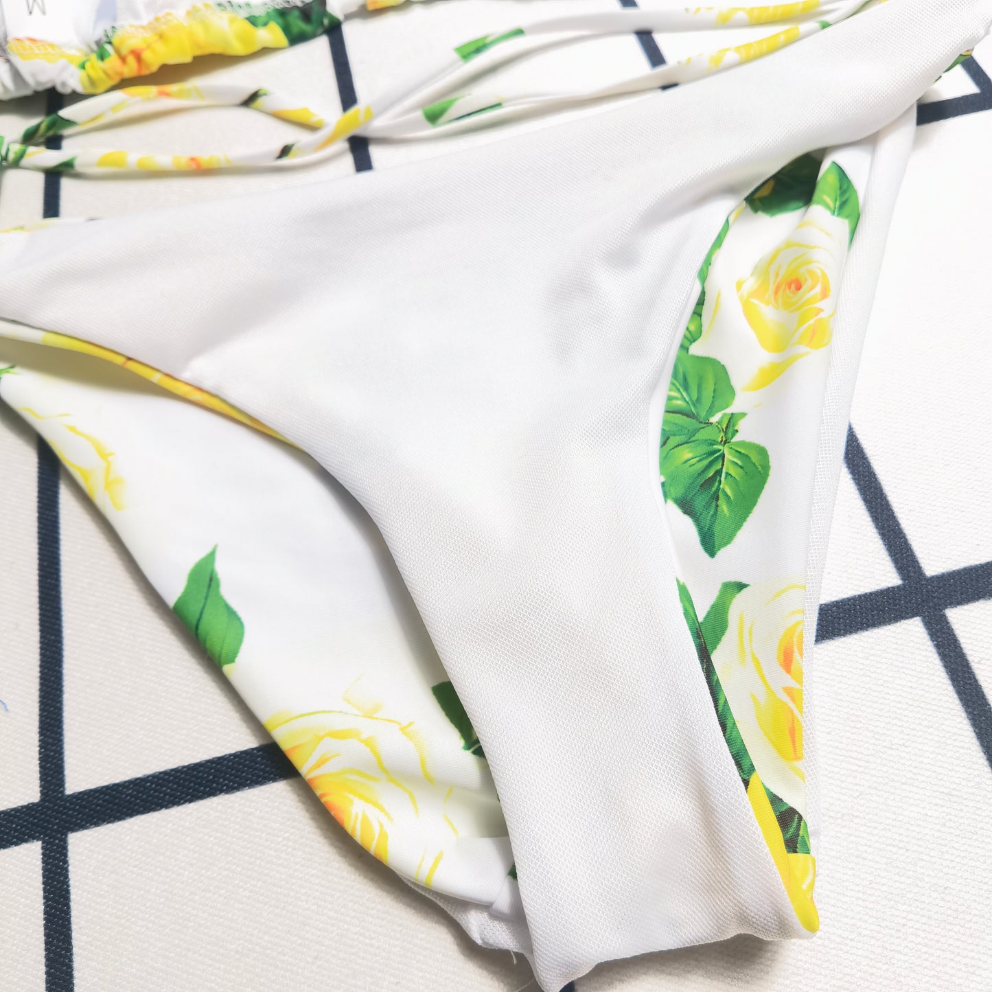 14A250YDE Stylish Bikini swimsuit