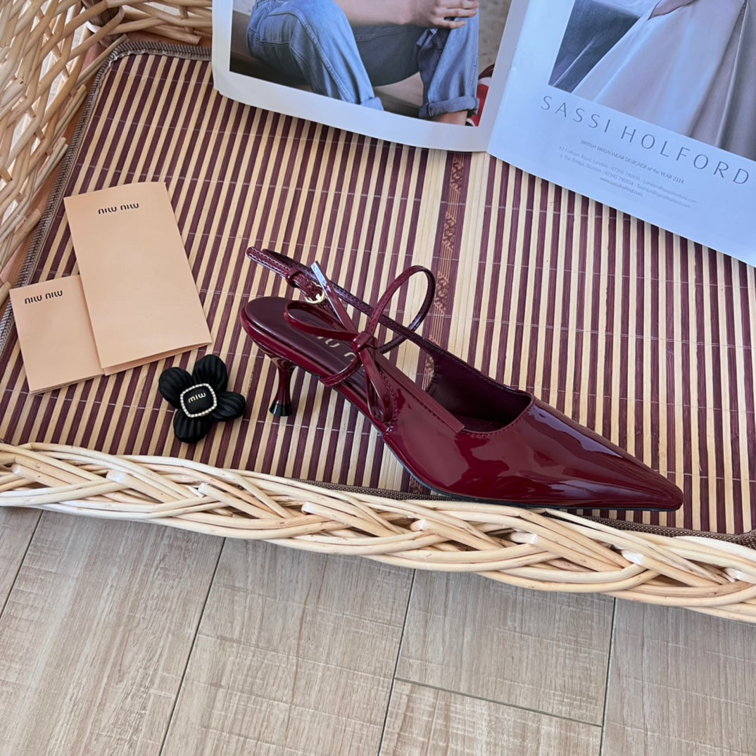 14A196ZDE Stylish High heels Heel height 5cm