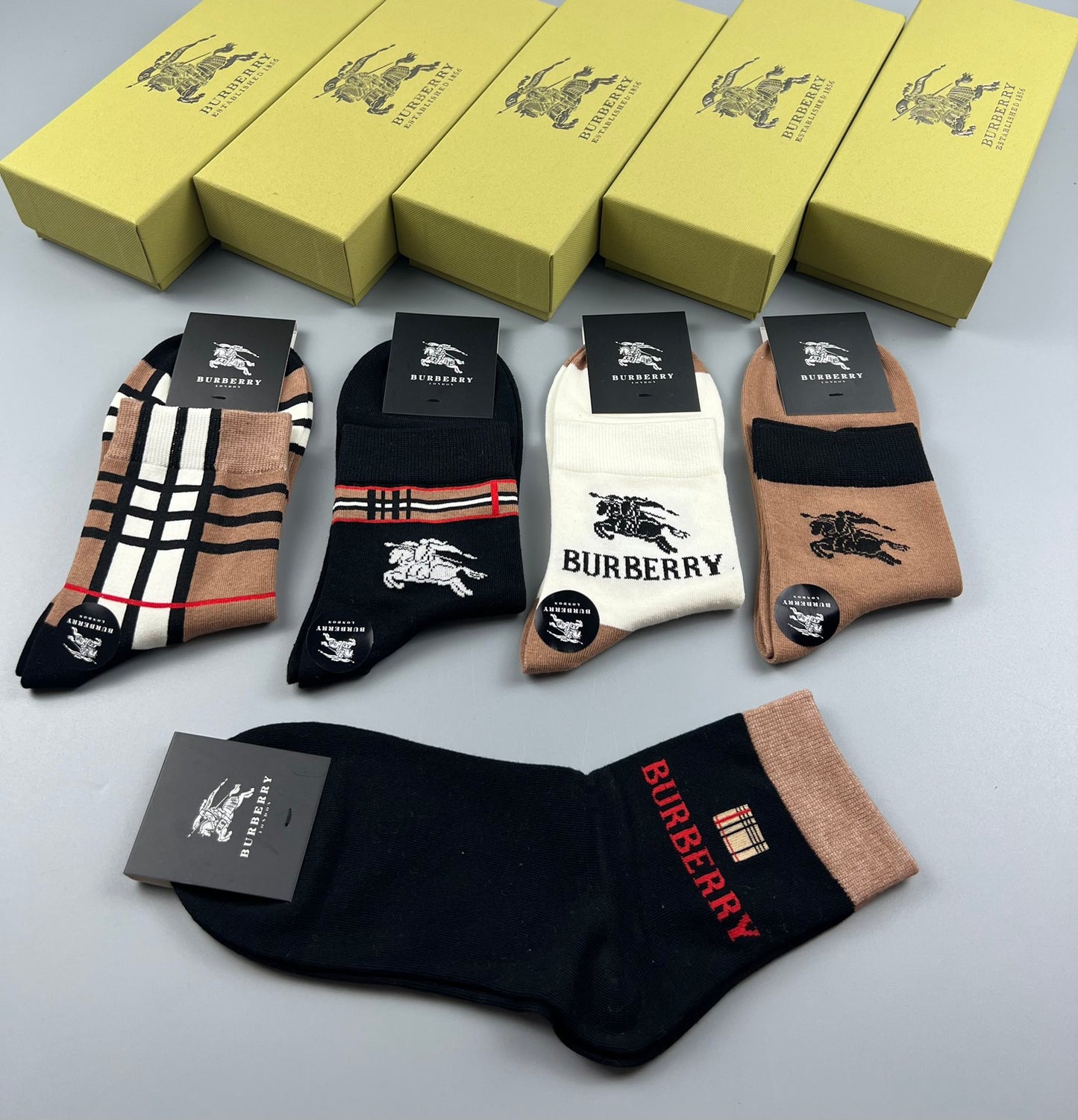 235QR67SDE Stylish socks(5 pairs )