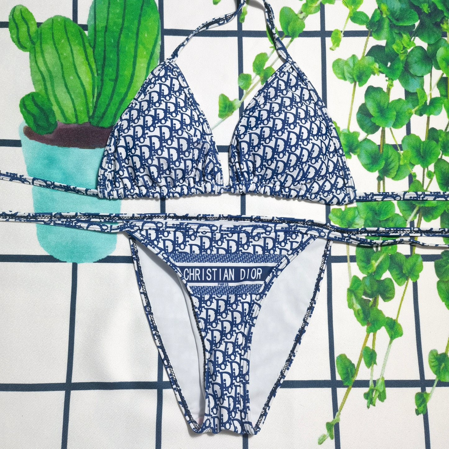 14D244YDE Stylish Bikini swimsuit