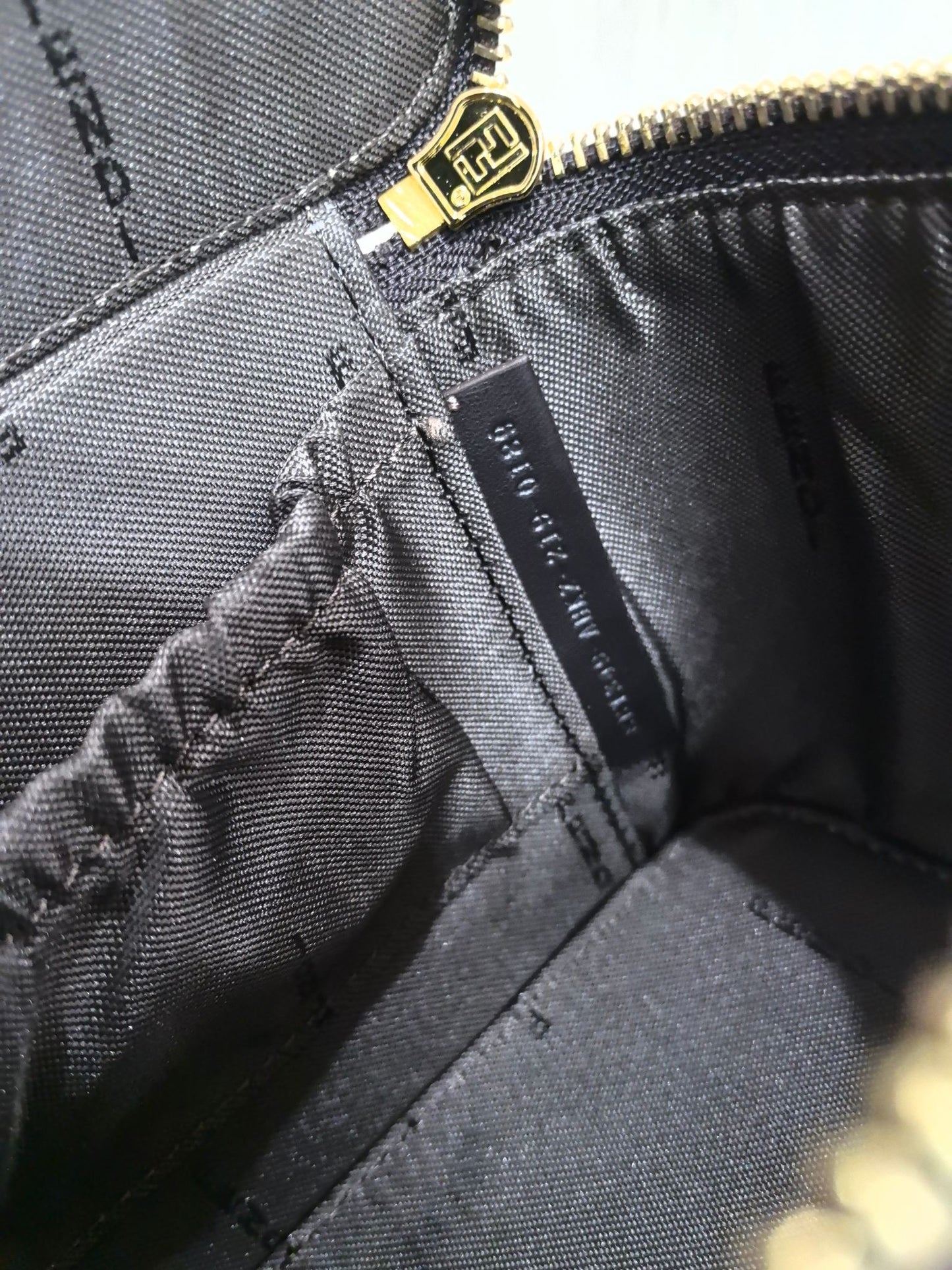 15RF59BDE Stylish leather bag